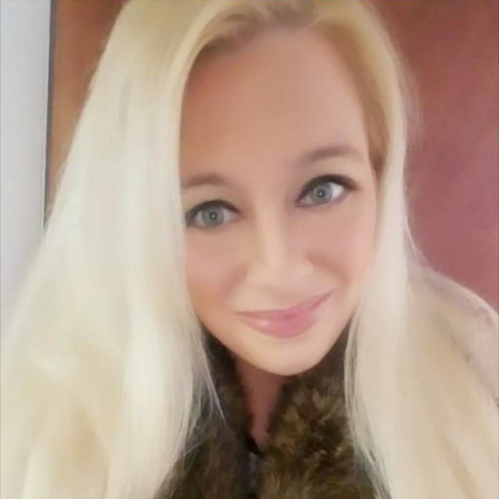 Meet your Posher, Alicia